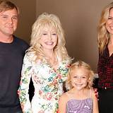 Does Dolly Parton Have Any Kids?