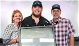 Does Luke Combs Have Any Siblings? Discover Now!