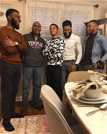 Who Are Gino Jennings Children?