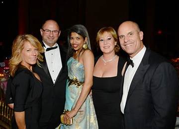 Who Is Nellie Siegall, Ceo Clay Siegalls Wife?